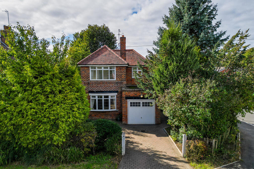 2-bed detached on Westfield Lane, Swanland, HU14, £325,000