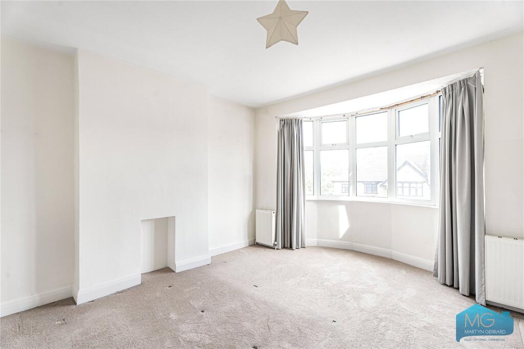 House in London, Friern Barnet - View 5