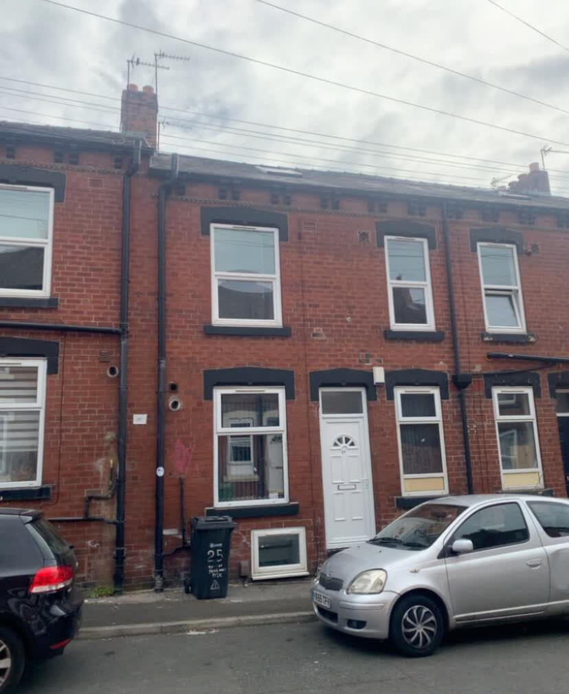 Main image of property: Autumn Place, Leeds, West Yorkshire, LS6 1RJ