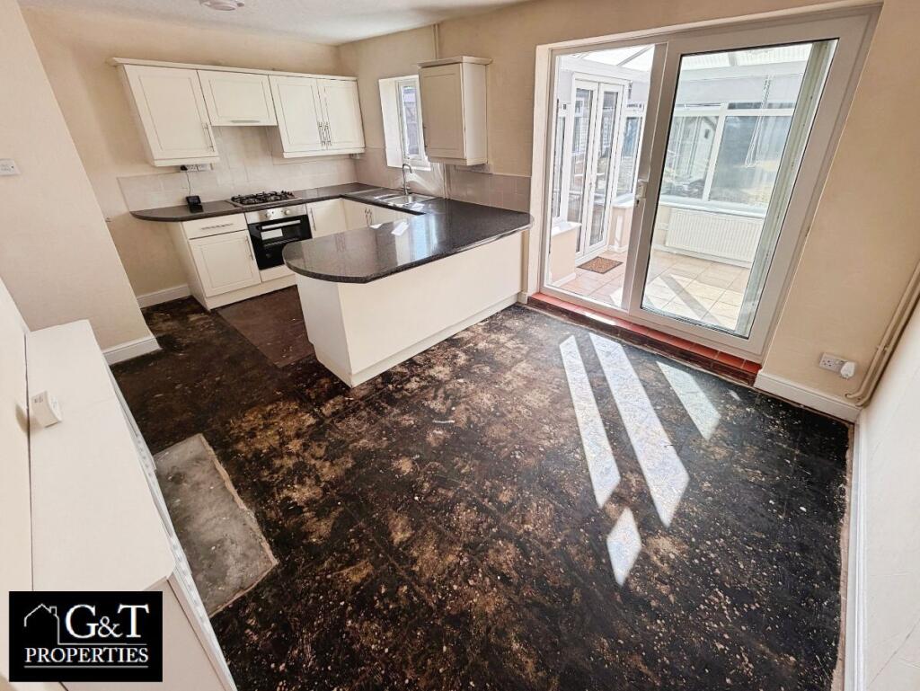 House in Dudley, Hawbush - View 4