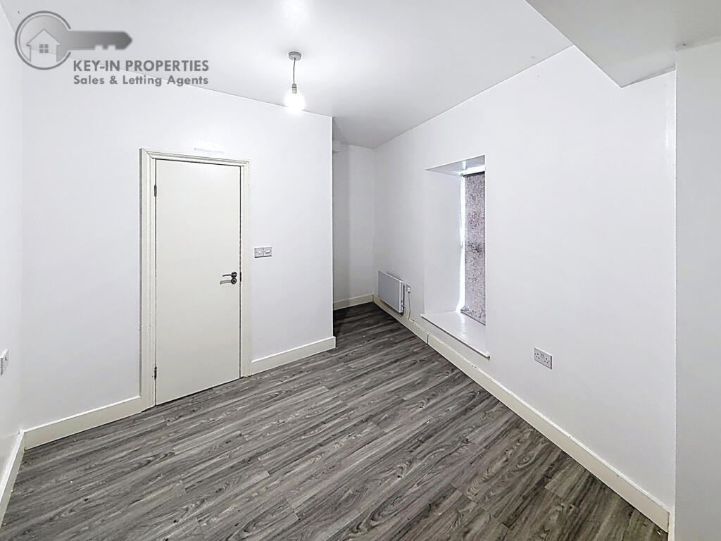 Apartment in Bradford, Shipley - View 5