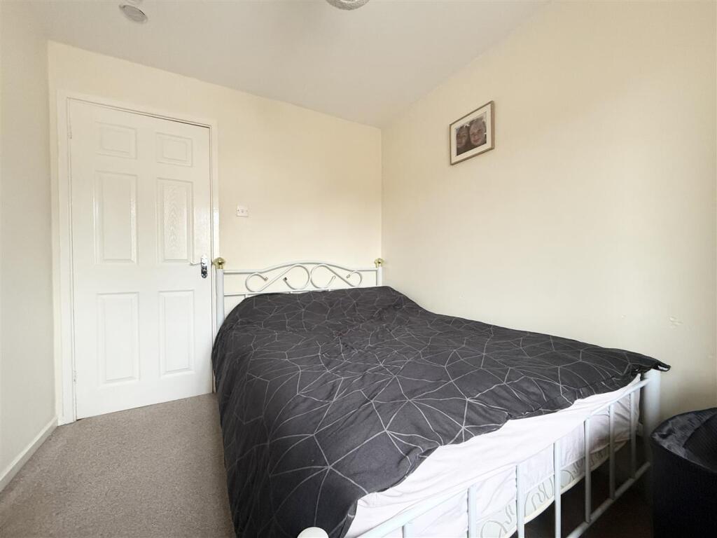 Hamilton Close, Hednesford photo 5