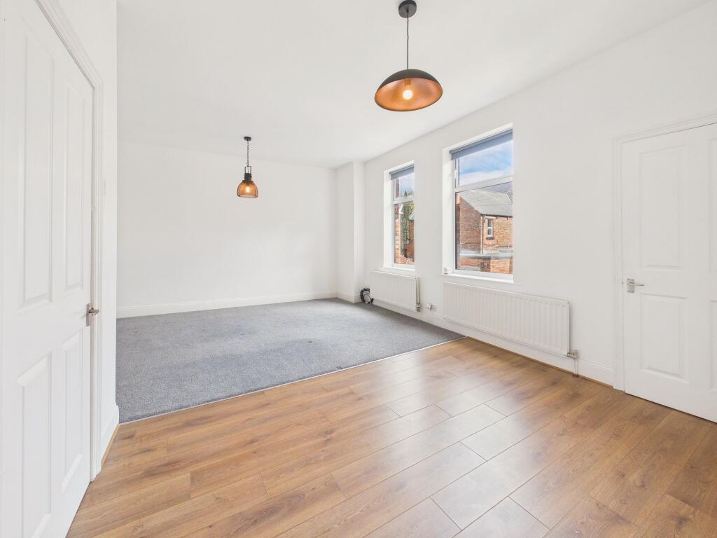 Apartment in Gateshead, Deckham - More