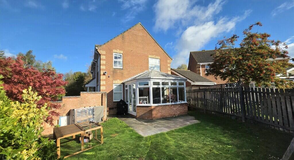 House in Brackley, West Northamptonshire - View 3