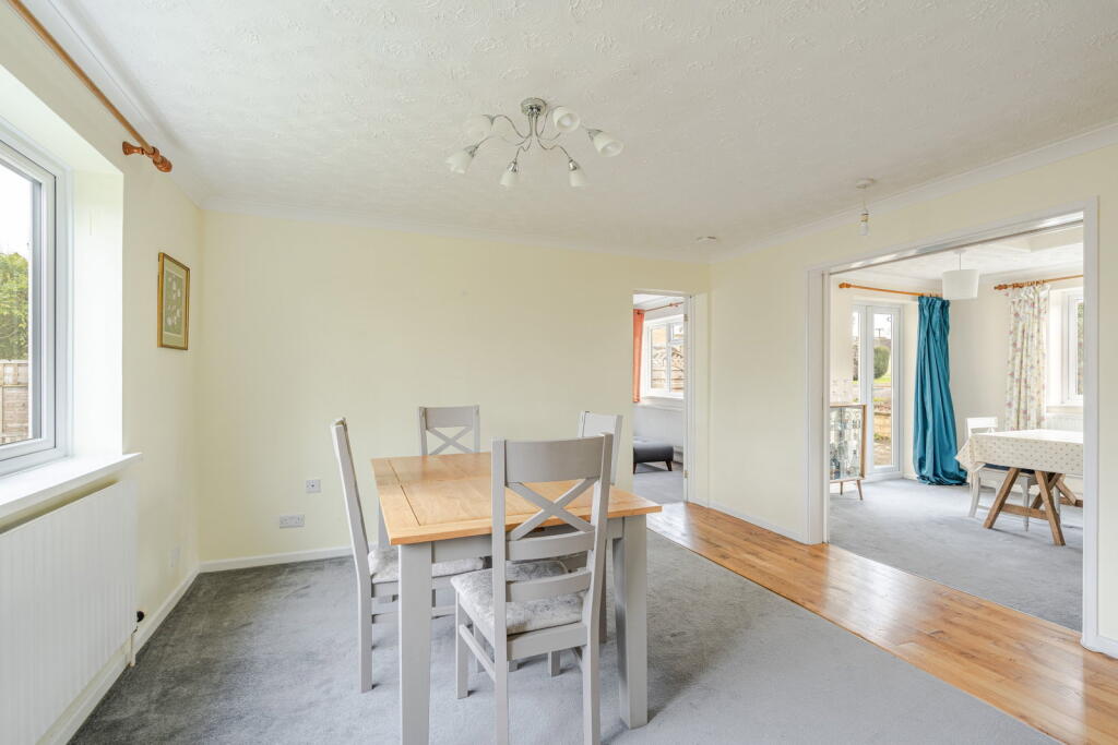 Sawyers Close, Minety photo 4