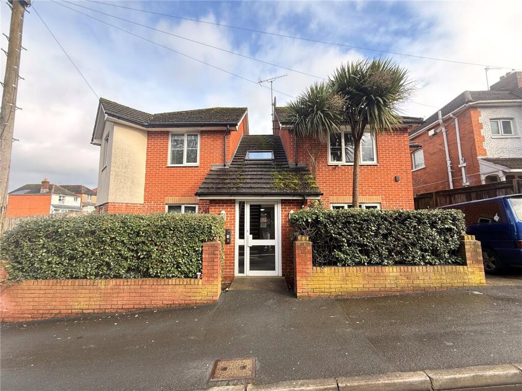 Main image of property: Dale Road, Southampton, Hampshire, SO16