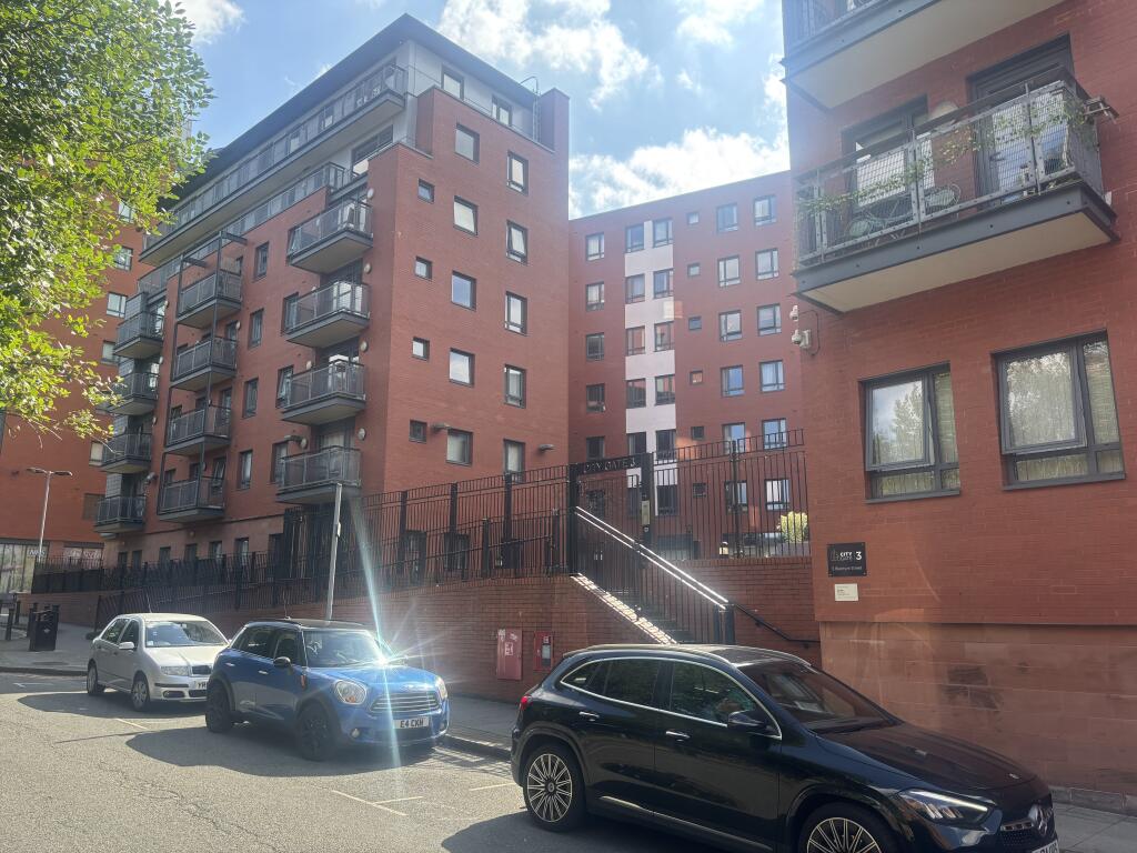 Main image of property: Apartment 313, City Gate, 5 Blantyre Street, Manchester, Greater Manchester M15 4JS