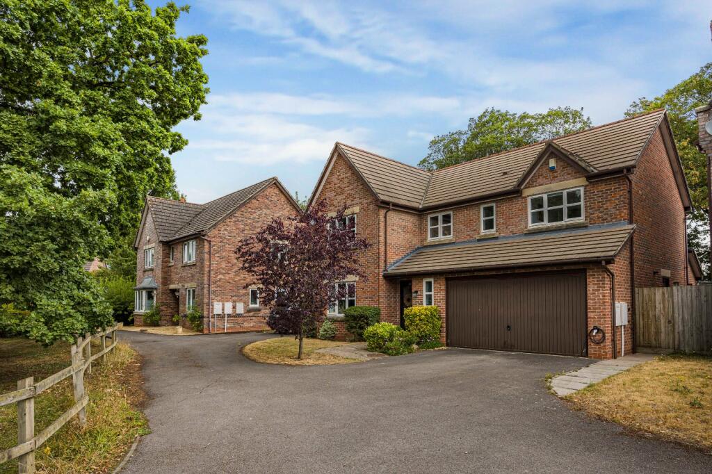Main image of property: Court View, Stonehouse, Gloucestershire, GL10