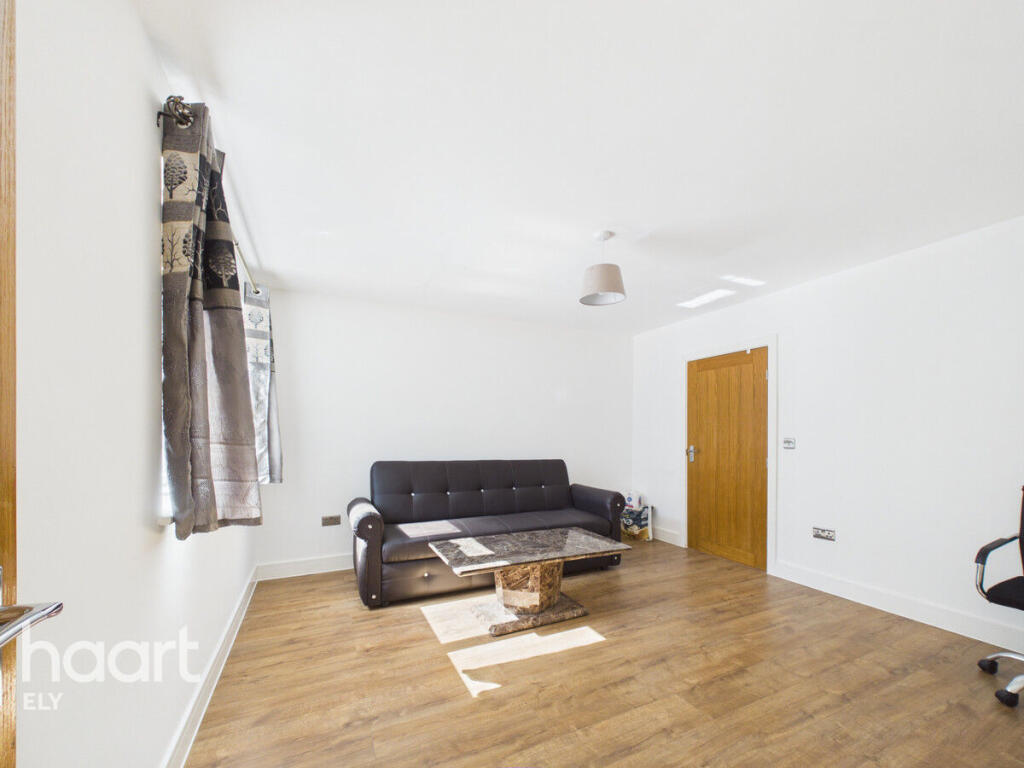 House in East Cambridgeshire, Mepal - View 5