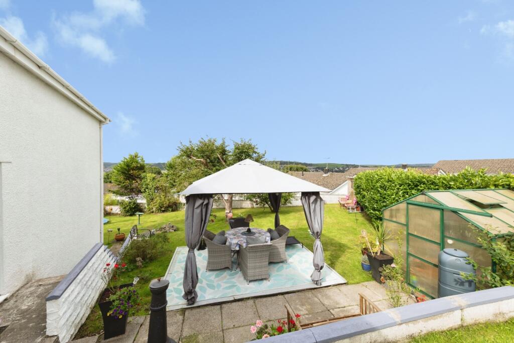 House in Carmarthen, Llangynnwr, Llangunnor - View 3