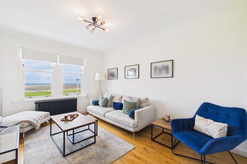 Apartment in Edinburgh - View 3