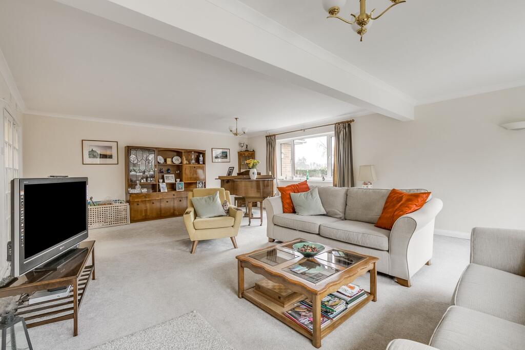 Church Road, Flitwick, MK45 photo 3