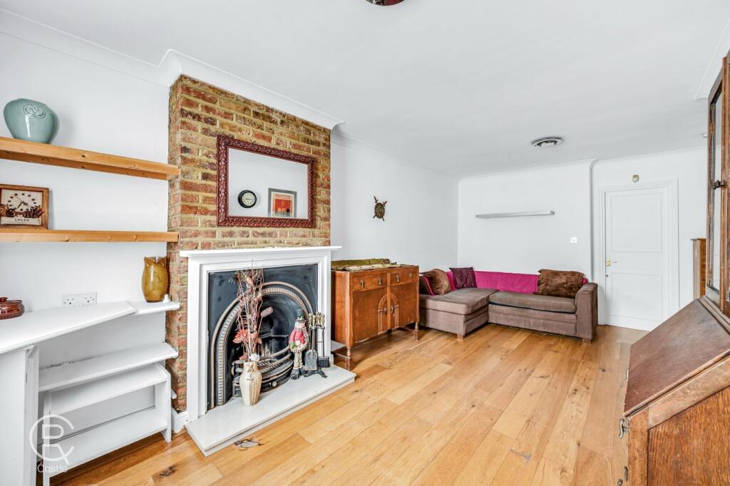 House in London, Hanwell - View 2