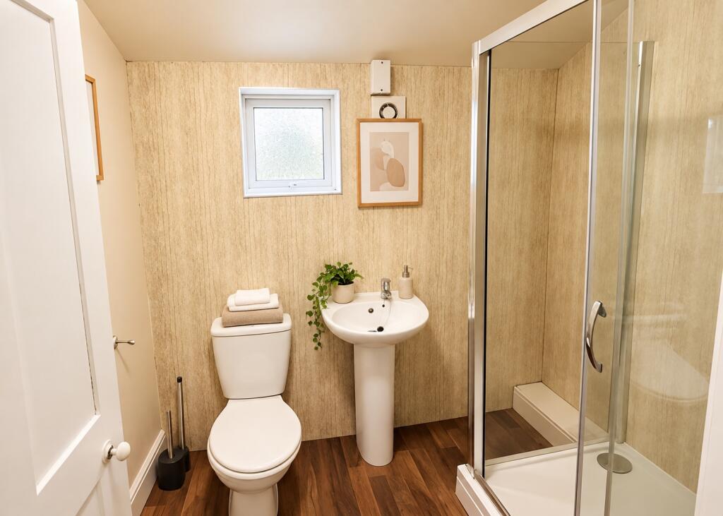 Apartment in Coventry - More