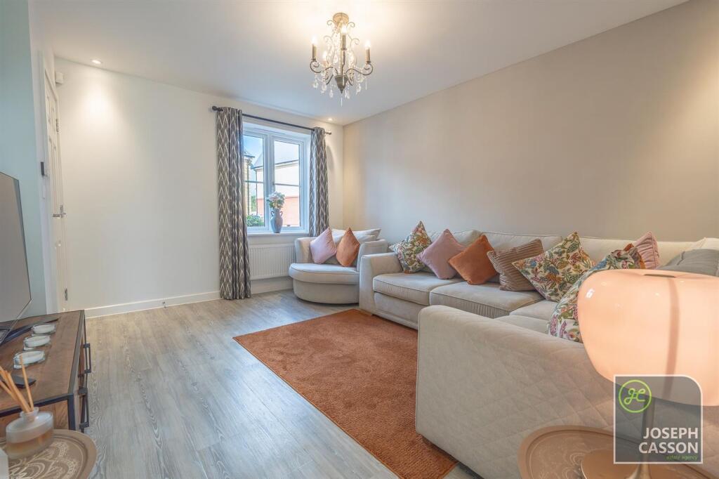 House in Taunton - View 4