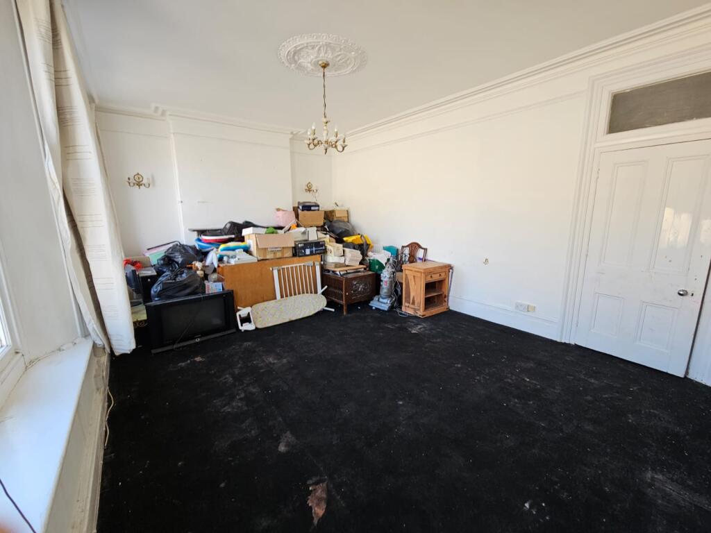 Apartment in Taunton - View 2