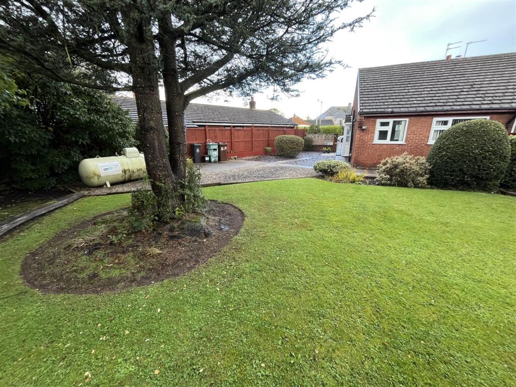 Rhodfa Wen, Llysfaen, Colwyn Bay photo 2