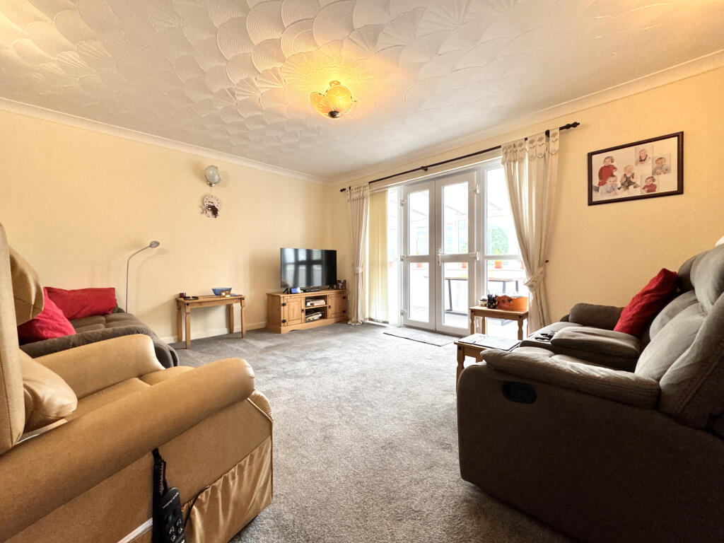 House in Aberdare, Cwmbach - View 2