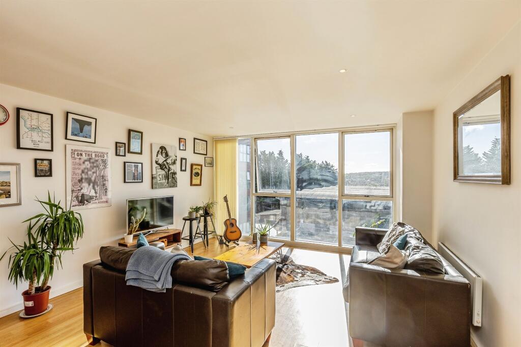 Apartment in Bristol, City of Bristol - View 2