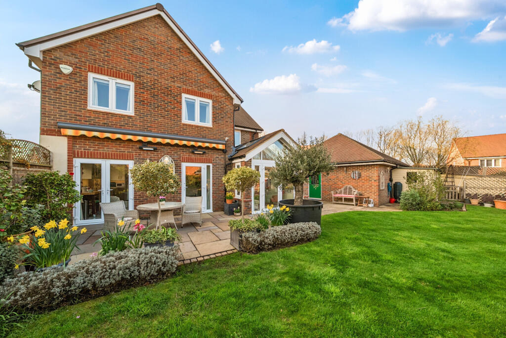 House in Guildford - View 3