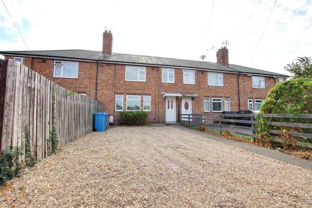 4-bed terraced on Kings Square, Beverley, £209,950