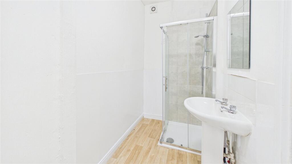 Apartment in Middlesbrough - View 4
