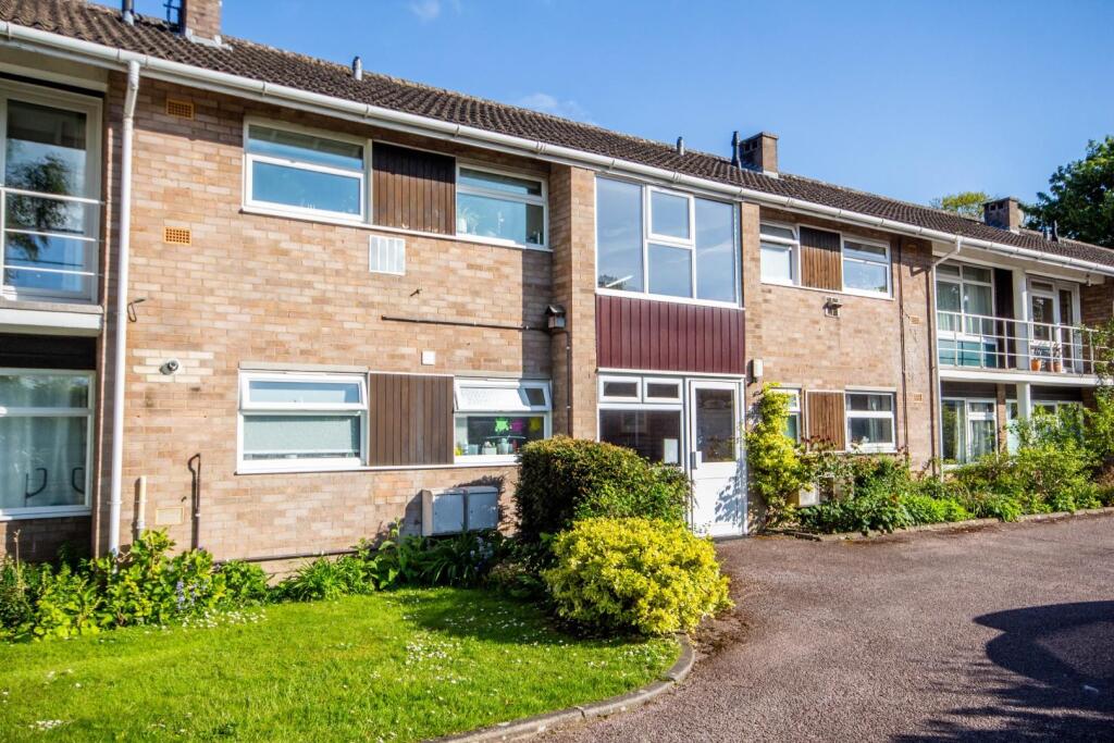 2-bed flat on De Freville Road, Great Shelford, Cambridge, £225,000