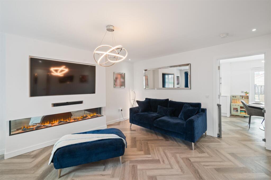 House in Edinburgh - View 2
