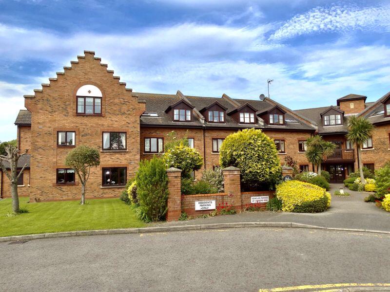 1-bed house on Penrhyn Court, Penrhyn Bay, £98,000