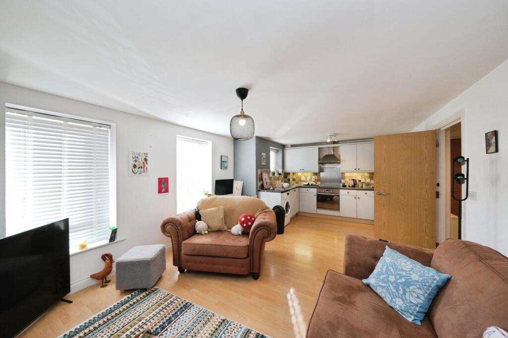 Apartment in Nottingham - More