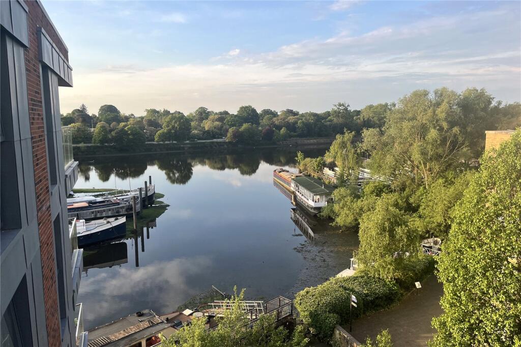 Main image of property: Malthouse Court, High Street, Brentford