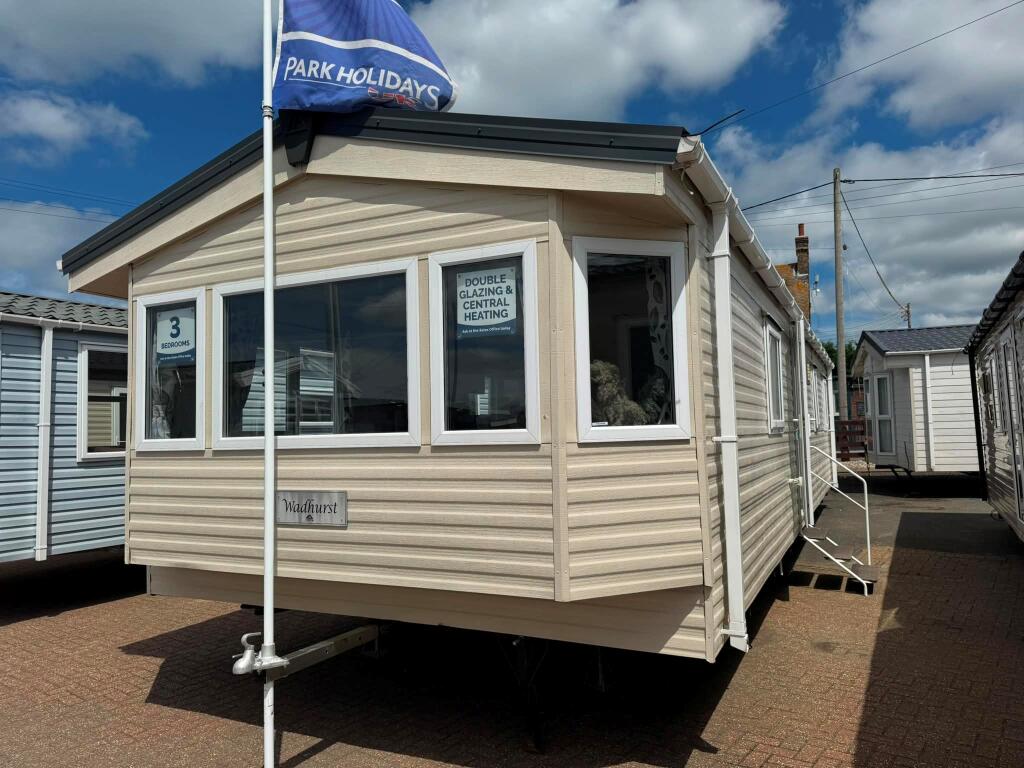 Delta Wadhurst, Alberta Holiday Park, Faversham Road, Whitstable, Kent, CT5 4BJ photo 2