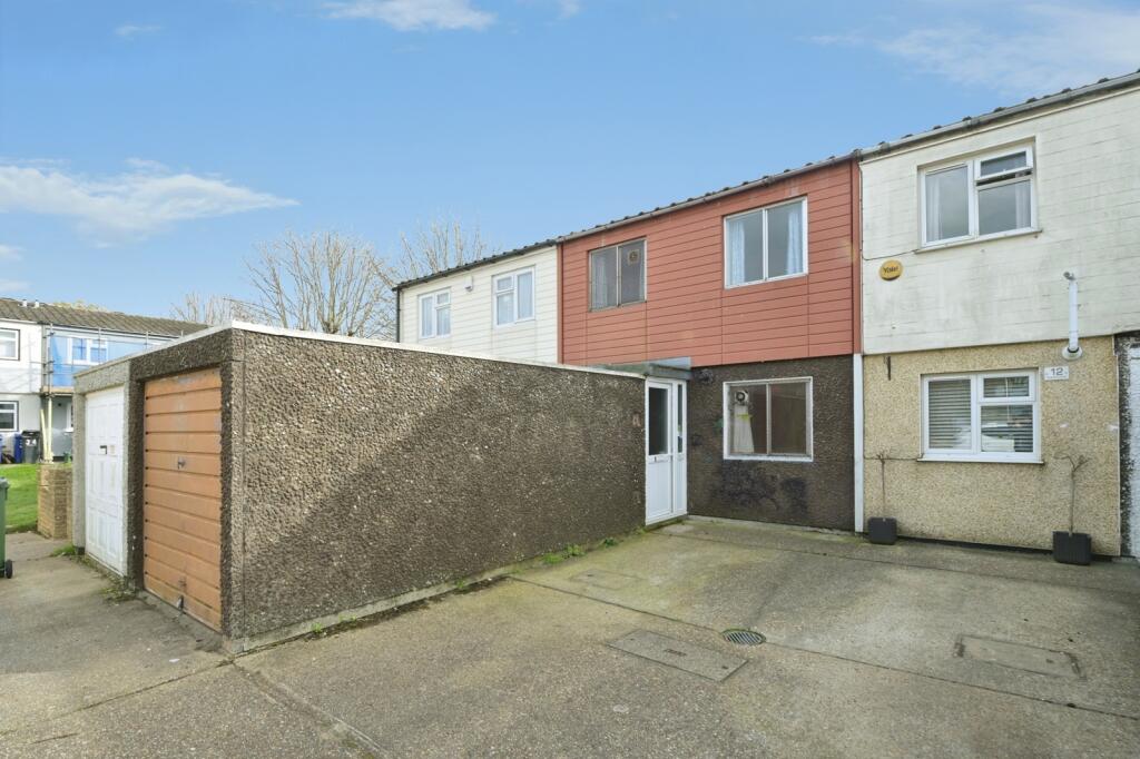 Main image of property: Rosemary Close, South Ockendon, Essex, RM15