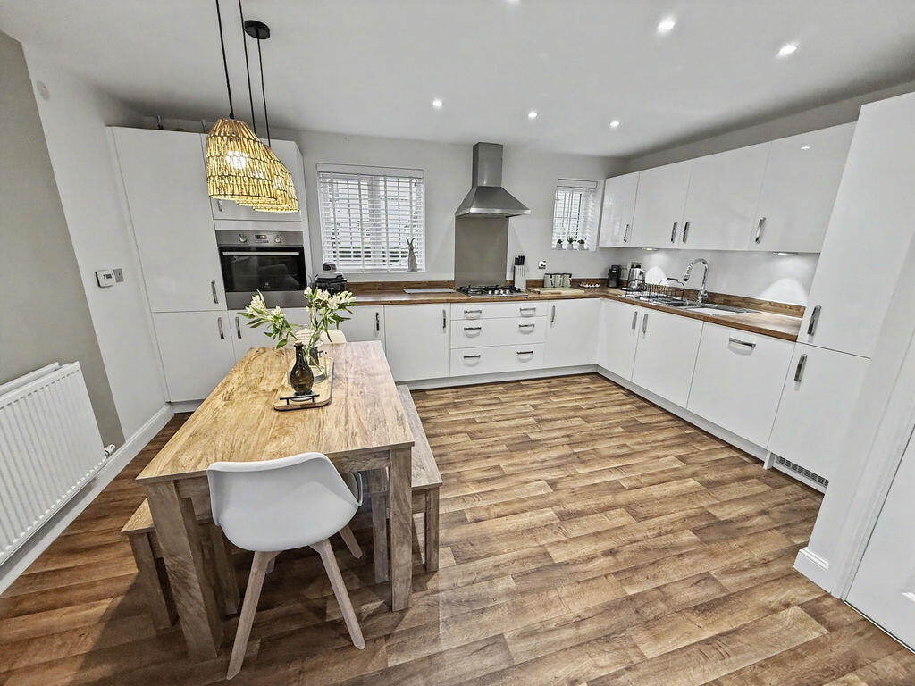 Wrekin Dove Close, Bowbrook, Shrewsbury, Shropshire, SY5 8QJ photo 2