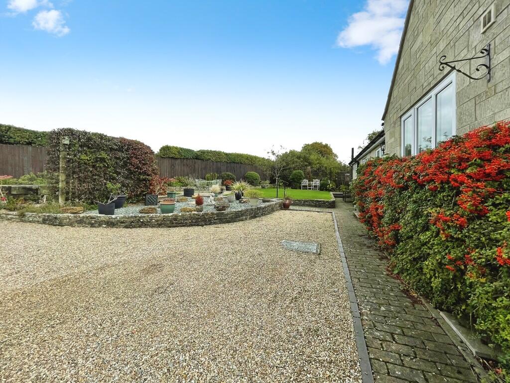 Additional image 34 of Holton Wincanton