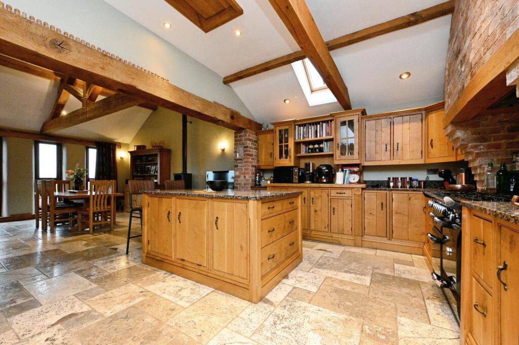 Clockcase Road, Clenchwarton, PE34 photo 3