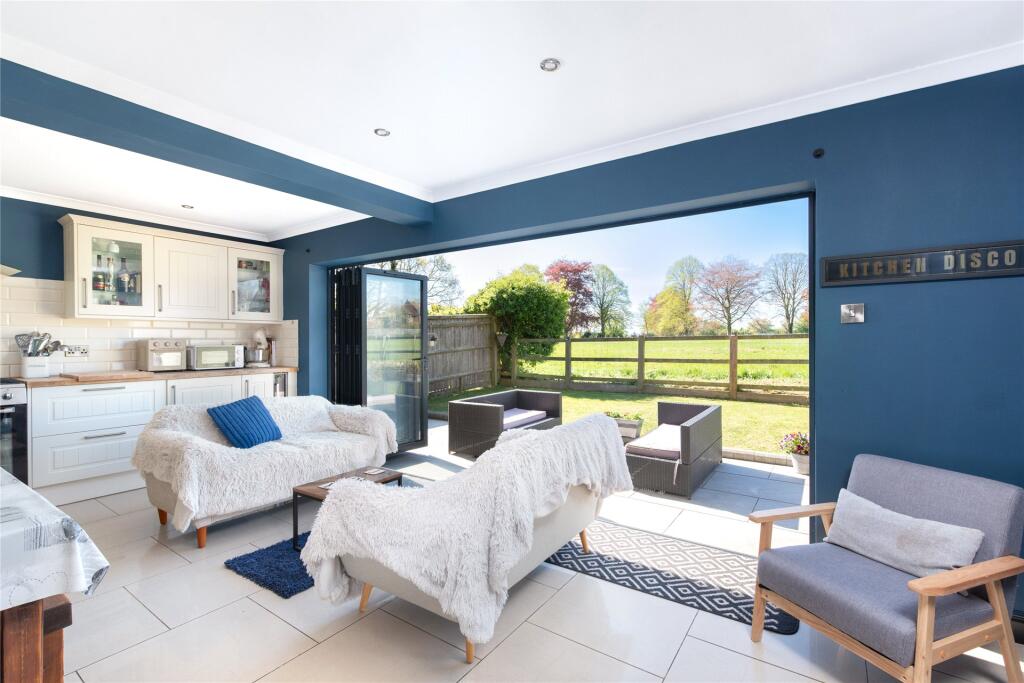 House in Oving, Buckinghamshire - View 2