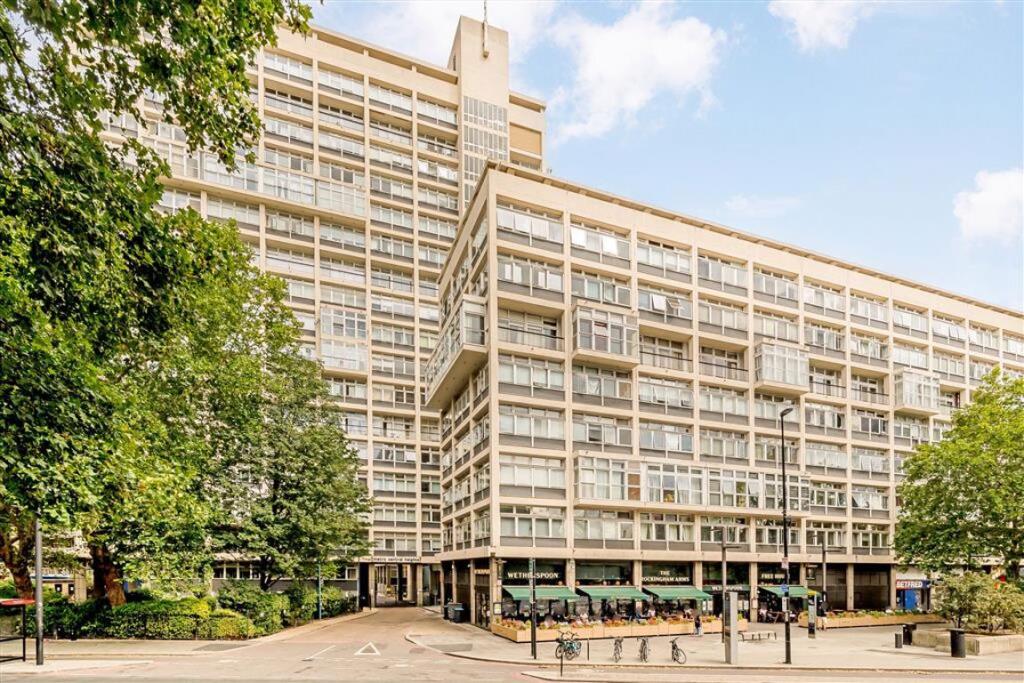 Main image of property: Newington Causeway, Elephant & Castle