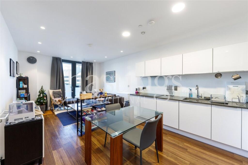 Main image of property: Hornbeam House, 22 Quebec Way, Canada Water, SE16