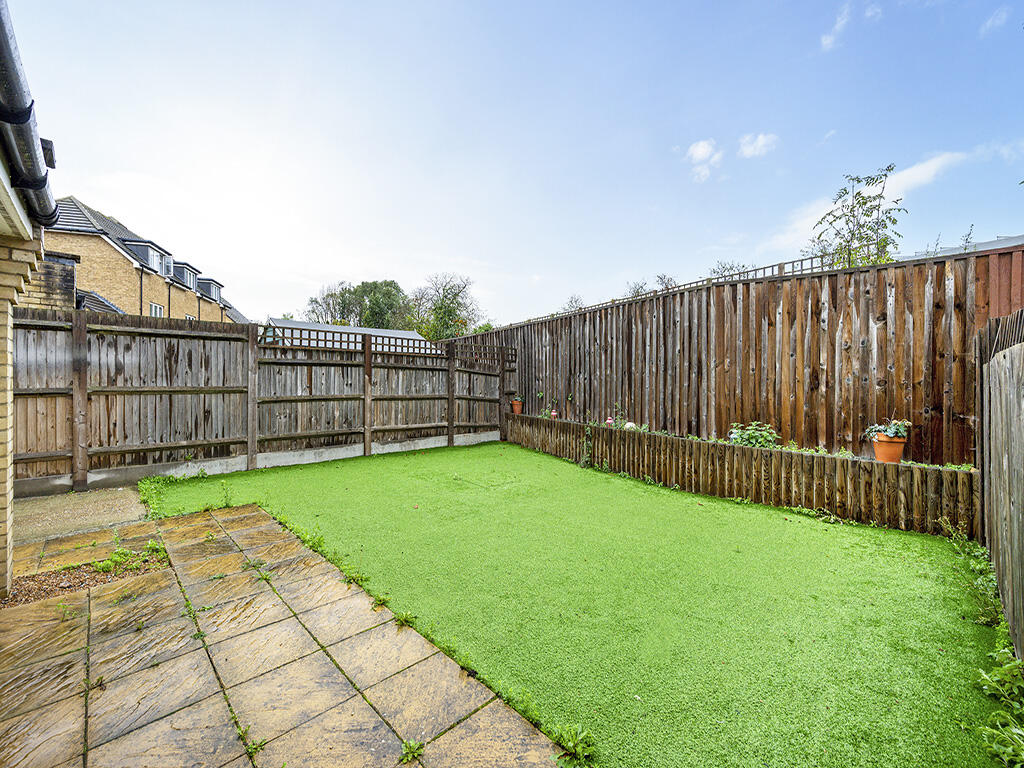 House in Dartford, Stone - View 4