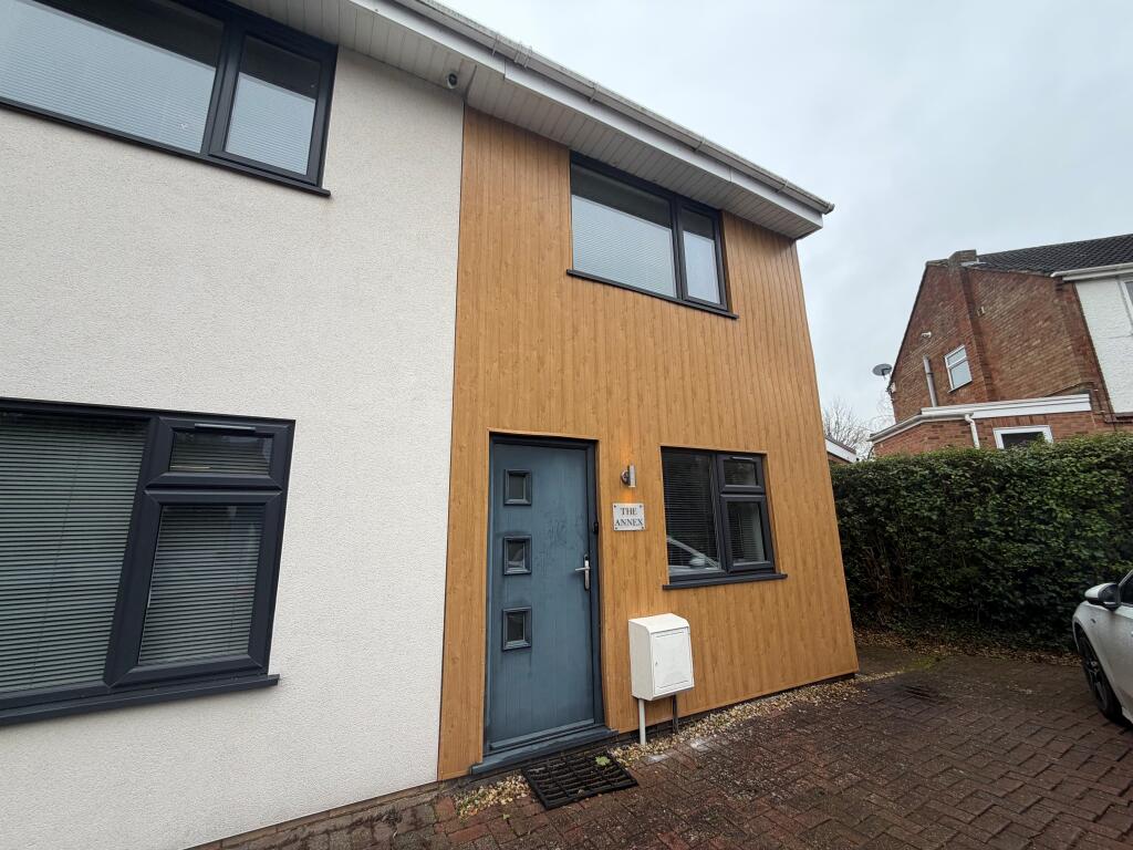 Main image of property: Lumbertubes Rise, Northampton, NN3