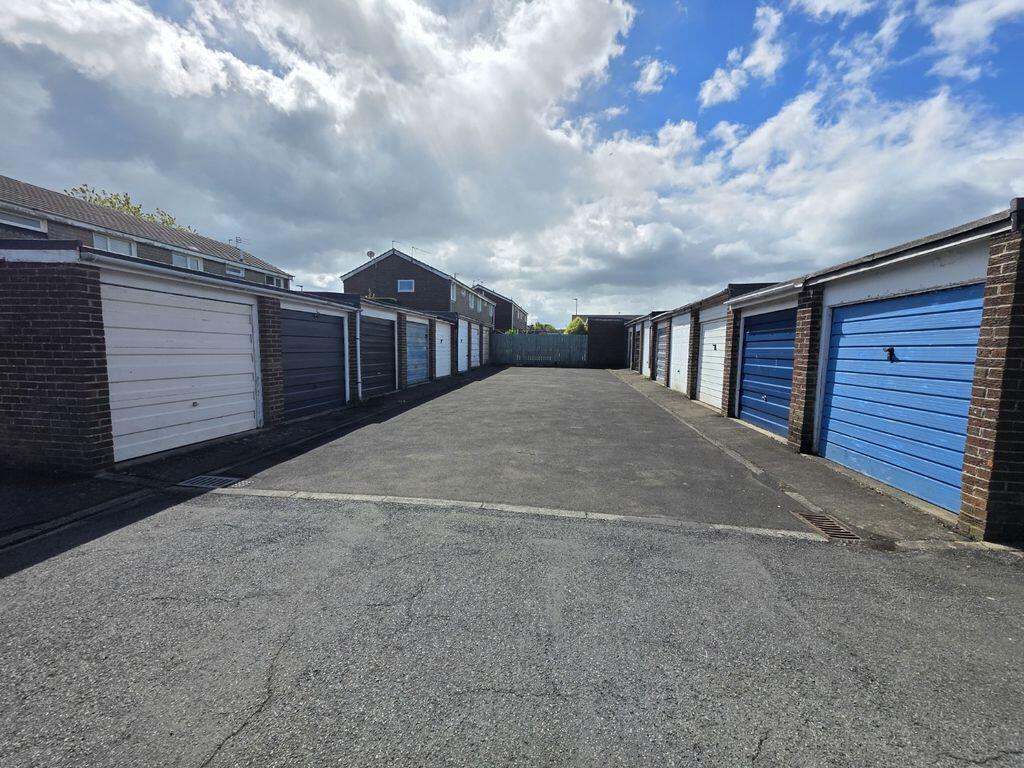 Newlyn Drive, Cramlington photo 4