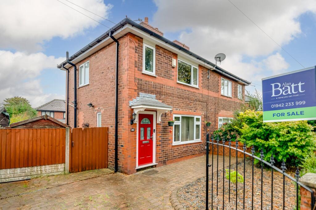 Redwood Avenue, Orrell, WN5