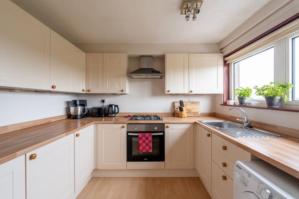 Apartment in Edinburgh, Longstone - View 4