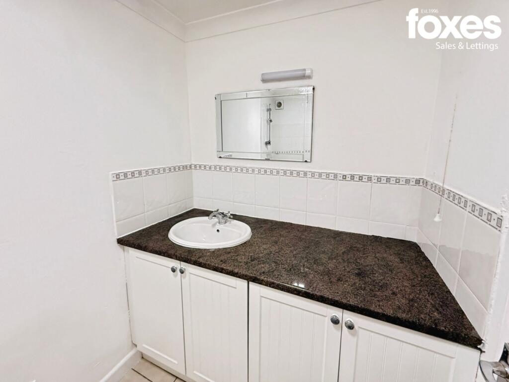 Additional image 14 of Flat 5, Sandown Court