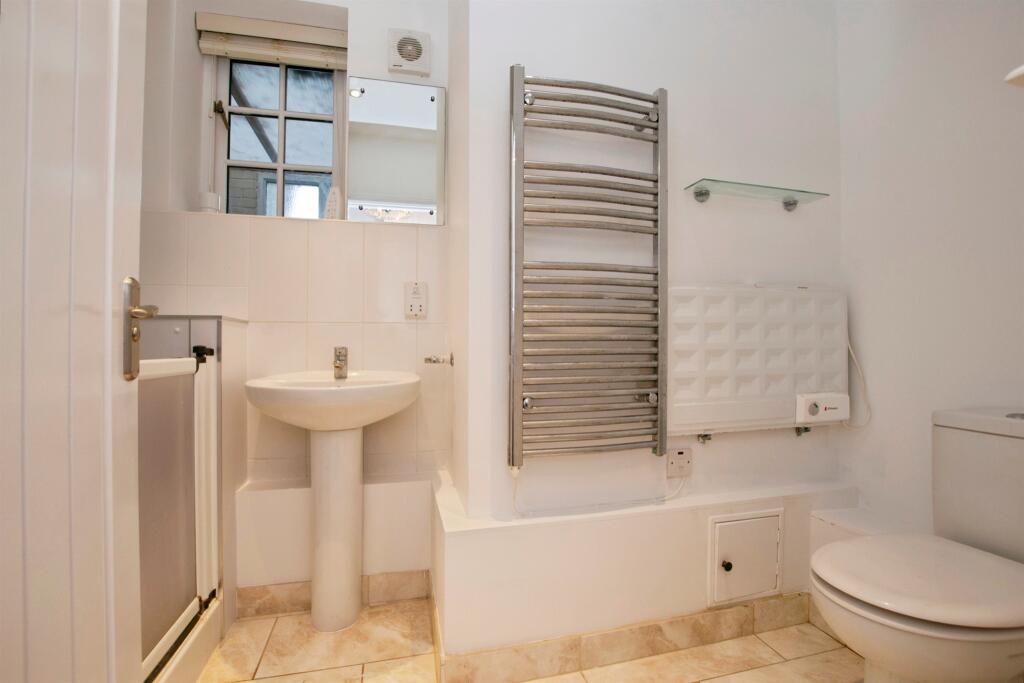 Apartment in Amesbury - View 4
