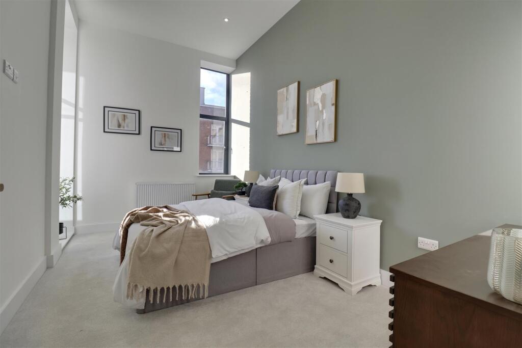 Apartment in Portsmouth - More