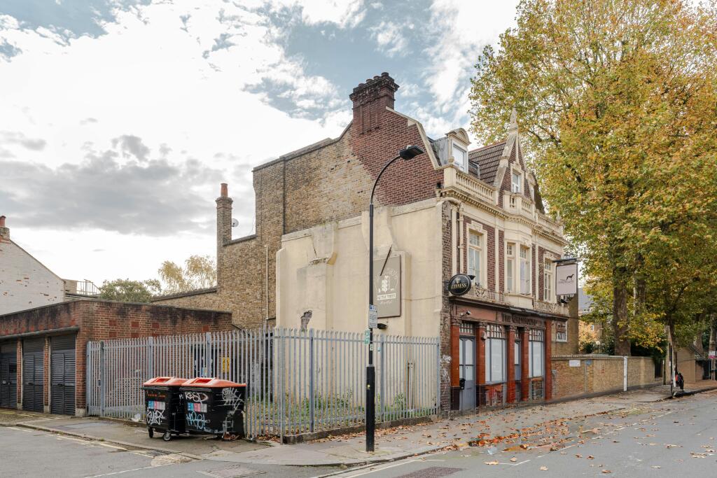 49 Becklow Road1.jpg