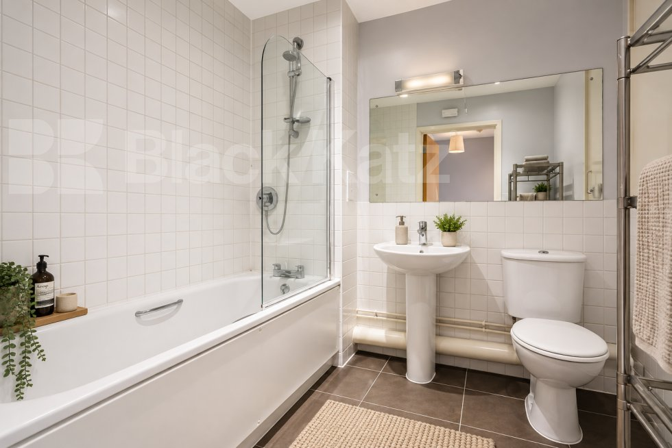 Apartment in London - View 5