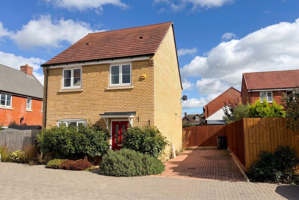 Main image of property: Herberts Meadow, Clifton, Shefford, SG17